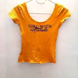 crunchy crop shirt🌼🌸